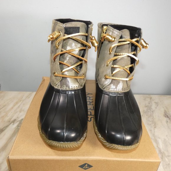 Sperry Women's Saltwater Leather Metallic Gold Snow Boot, Olive Camo, 7.5 - Picture 10 of 11